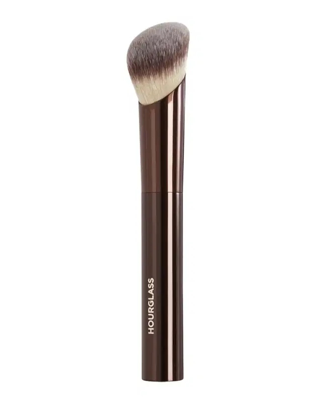 Hourglass Cosmetics Ambient Soft Glow Foundation Brush