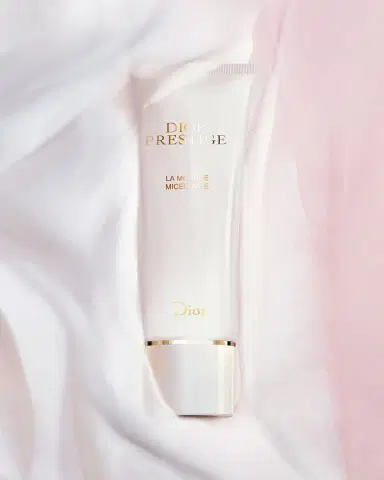 Dior Prestige Micellar La Mousse Face Cleanser, 4.2 oz | Thumbnail 3 Dior Prestige Micellar La Mousse Face Cleanser, 4.2 oz | Thumbnail 3