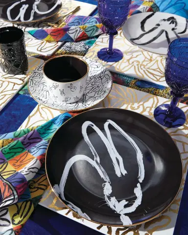 Hunt Slonem Rabbit Run Dinner Plate with Gold Rim - White | Thumbnail 4