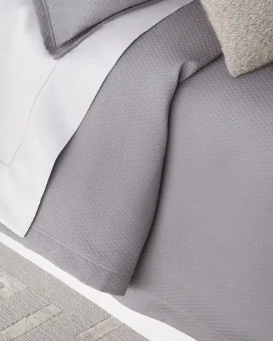 Sferra Perrio Matelasse Full/Queen Coverlet | Thumbnail 2