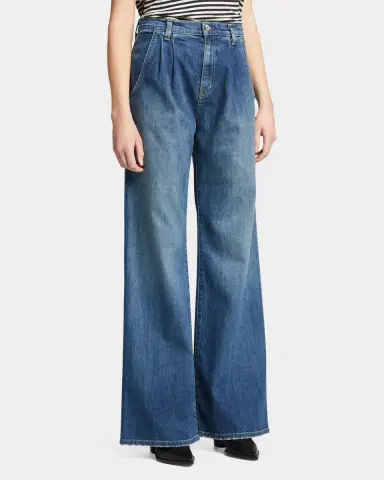 Nili Lotan Flora Pleated Wide-Leg Trouser Jeans | Thumbnail 4 Nili Lotan Flora Pleated Wide-Leg Trouser Jeans | Thumbnail 4