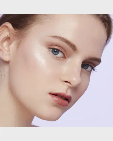 CLÉ DE PEAU BEAUTÉ 1 oz. The Luminizing Face Enhancer | Thumbnail 3 CLÉ DE PEAU BEAUTÉ 1 oz. The Luminizing Face Enhancer | Thumbnail 3