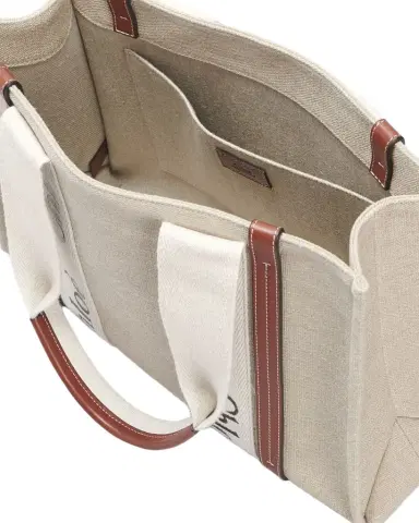 Chloé Woody Medium Tote Bag in Linen | Thumbnail 1 Chloé Woody Medium Tote Bag in Linen | Thumbnail 1