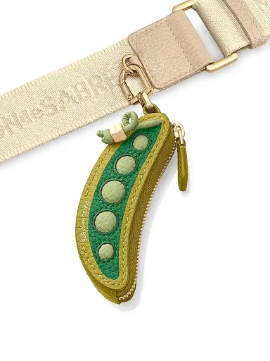 MAISON de SABRÉ Women's The Sabrémoji Vegetable Charm - Snap Peas | Thumbnail 6