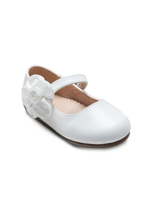 Tulleen Girl's Yasmine Blooming Flats - White 9.5 (Toddler)