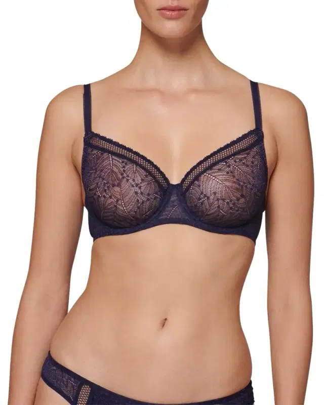 Comete Molded Full Cup Convertible Lace Bra