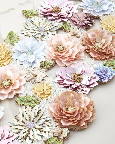 Kim Seybert Dahlia Table Runner | Thumbnail 2