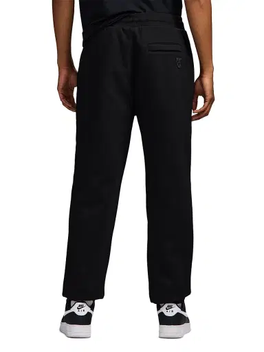 AVIREX Men's Core Stacked Logo Jogger Sweatpants - Black | Thumbnail 6