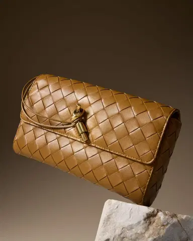 Bottega Veneta Andiamo Bag Shoulder Bag | Thumbnail 4