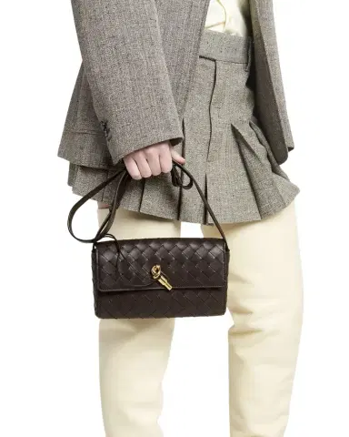 Bottega Veneta Andiamo Bag Shoulder Bag | Thumbnail 1