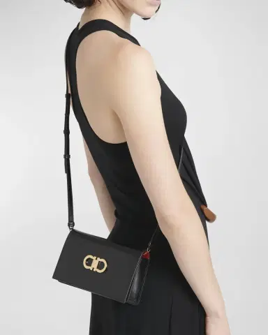 Ferragamo Double Gancio Shoulder Bag | Thumbnail 4