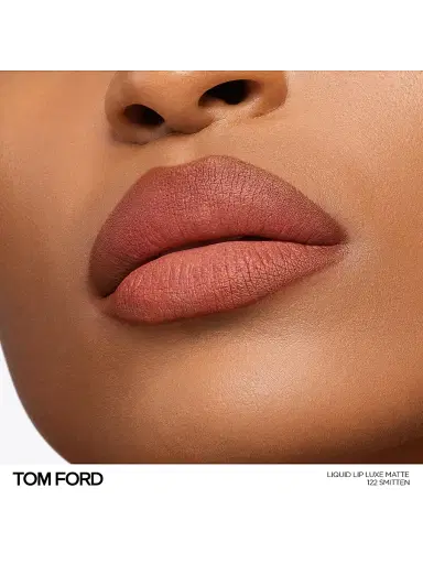 Tom Ford Women's Liquid Lip Luxe Matte - Smitten | Thumbnail 4 Tom Ford Women's Liquid Lip Luxe Matte - Smitten | Thumbnail 4