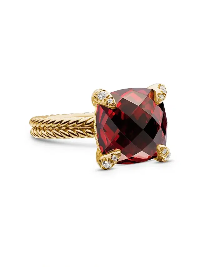 Women's Chatelaine Ring in 18K Yellow Gold with Pavé Diamonds - Garnet