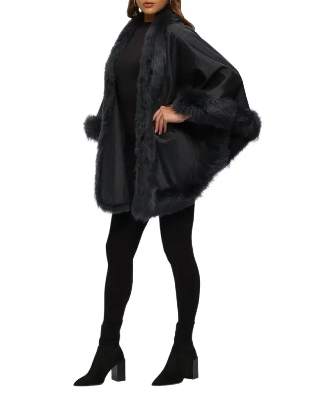 Gorski Cashmere Capelet with Lamb Shearling Trim