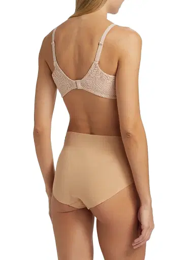 Chantelle Women's Jolie Smooth Wire-Free T-Shirt Bra | Thumbnail 4