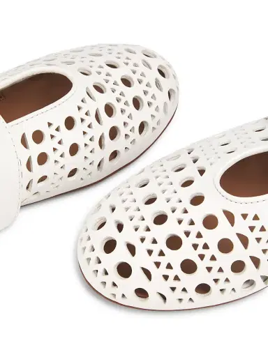 Alaïa Women's Laser-Cut Leather Ballerina Flats - Blanc Casse | Thumbnail 5