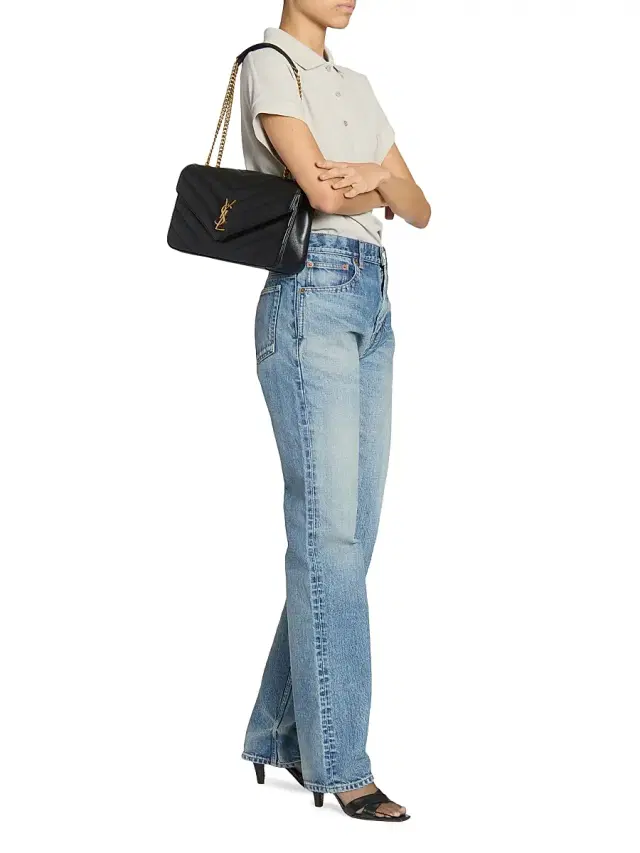 Saint Laurent Women's Loulou  Shoulder Bag in Lambskin Leather - Noir