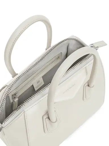 Givenchy Women's Antigona Top Handle Bag in Box Leather | Thumbnail 4 Givenchy Women's Antigona Top Handle Bag in Box Leather | Thumbnail 4
