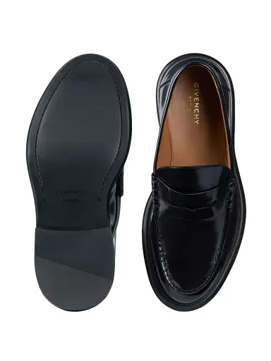 Givenchy Men's Gent Loafers in Brushed Leather - Black | Thumbnail 5