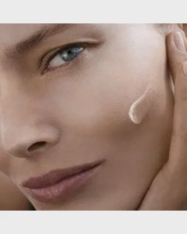 La Mer Genaissance de The Serum Essence, 1 oz. | Thumbnail 2 La Mer Genaissance de The Serum Essence, 1 oz. | Thumbnail 2