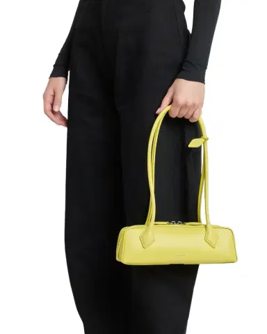 Alaïa Le Teckel Small Shoulder Bag in Leather | Thumbnail 1 Alaïa Le Teckel Small Shoulder Bag in Leather | Thumbnail 1