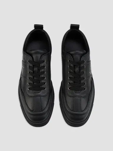 Christian Louboutin Men's Retero Low-Top Sneakers - Black - Size 15 | Thumbnail 4 Christian Louboutin Men's Retero Low-Top Sneakers - Black - Size 15 | Thumbnail 4
