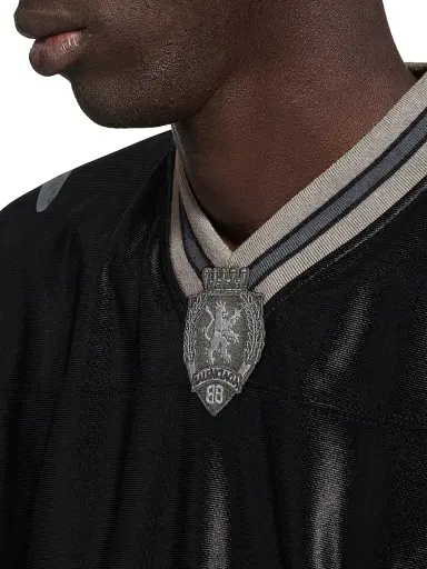 Balenciaga Men's 3B Football V-Neck Oversized T-Shirt - Black Anthracite - Size Medium | Thumbnail 6 Balenciaga Men's 3B Football V-Neck Oversized T-Shirt - Black Anthracite - Size Medium | Thumbnail 6