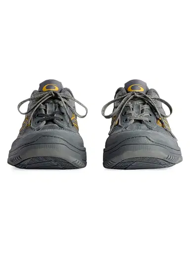 Balenciaga Men's Hamptons Worn-Out Sneakers | Thumbnail 4 Balenciaga Men's Hamptons Worn-Out Sneakers | Thumbnail 4