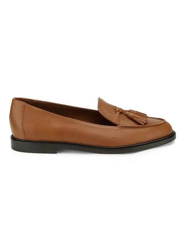 Manolo Blahnik Women's Bucky Tassel Leather Loafers - Medium Brown