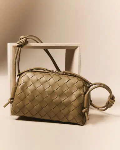 Bottega Veneta Zip Leather Pouch Shoulder Bag | Thumbnail 4