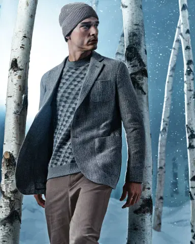 Giorgio Armani Men's Wool-Viscose Deconstructed Blazer | Thumbnail 4