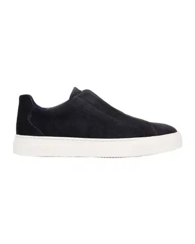 Vince Men's Lakewood Suede Low-Top Sneakers | Thumbnail 1 Vince Men's Lakewood Suede Low-Top Sneakers | Thumbnail 1