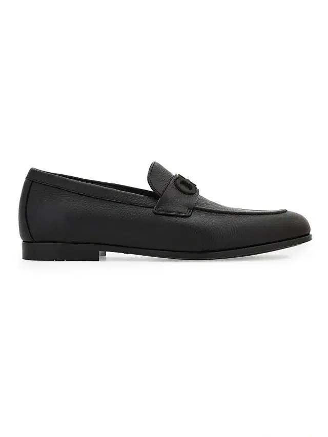 FERRAGAMO Men's Gancini Leather Loafers - Nero