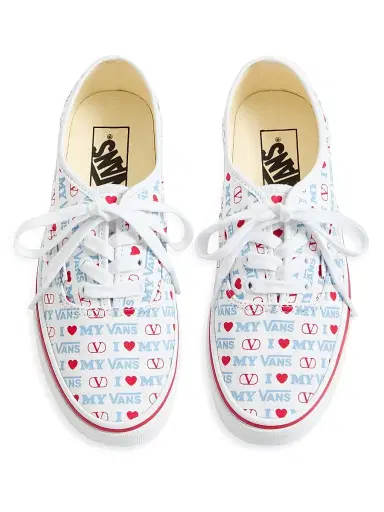 Valentino Garavani and Vans Women's Low-Top Sneakers - White Rouge Pur | Thumbnail 4 Valentino Garavani and Vans Women's Low-Top Sneakers - White Rouge Pur | Thumbnail 4