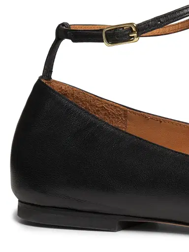 Odissì Women's Calla Leather T-Strap Ballet Flats | Thumbnail 5 Odissì Women's Calla Leather T-Strap Ballet Flats | Thumbnail 5