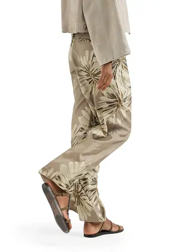 Brunello Cucinelli Women's Silk Bloom Print Pongee Sartorial Track Trousers with Monili | Thumbnail 3 Brunello Cucinelli Women's Silk Bloom Print Pongee Sartorial Track Trousers with Monili | Thumbnail 3