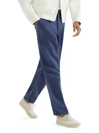 Brunello Cucinelli Men's Linen and Cotton Drill Trousers with Patch Pockets and Drawstring | Thumbnail 3 Brunello Cucinelli Men's Linen and Cotton Drill Trousers with Patch Pockets and Drawstring | Thumbnail 3