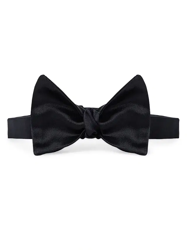 Brunello Cucinelli Men's Cotton and Silk Satin Bow Tie