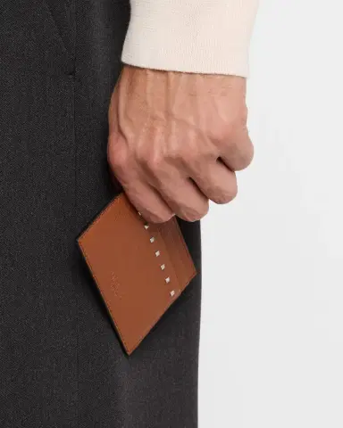 Valentino Garavani Men's Leather Rockstud Card Holder | Thumbnail 2 Valentino Garavani Men's Leather Rockstud Card Holder | Thumbnail 2