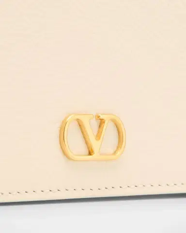Valentino Garavani VLOGO Flap Leather Wallet | Thumbnail 15 Valentino Garavani VLOGO Flap Leather Wallet | Thumbnail 15