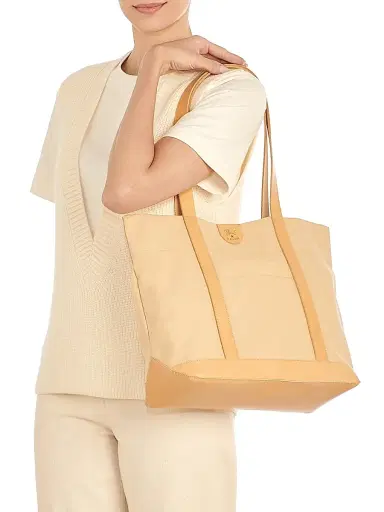 Il Bisonte Women's Caramella Classic Tote - Seashell Natural | Thumbnail 2 Il Bisonte Women's Caramella Classic Tote - Seashell Natural | Thumbnail 2