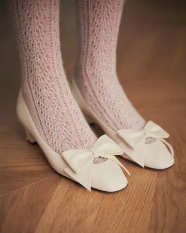 Valentino Garavani Bowow Leather Pumps | Thumbnail 5 Valentino Garavani Bowow Leather Pumps | Thumbnail 5