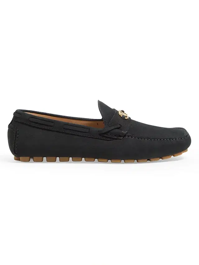 Valentino Garavani Men's Driver Fastaway Loafers in Deerskin Suede - Black