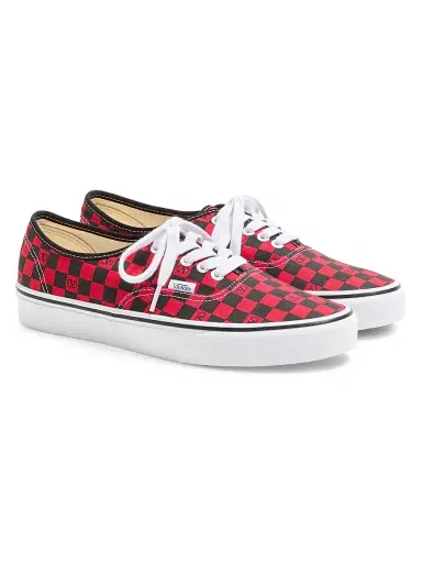Valentino Garavani and Vans Men's Low-Top Sneakers - Red Black - Size 6 | Thumbnail 2 Valentino Garavani and Vans Men's Low-Top Sneakers - Red Black - Size 6 | Thumbnail 2