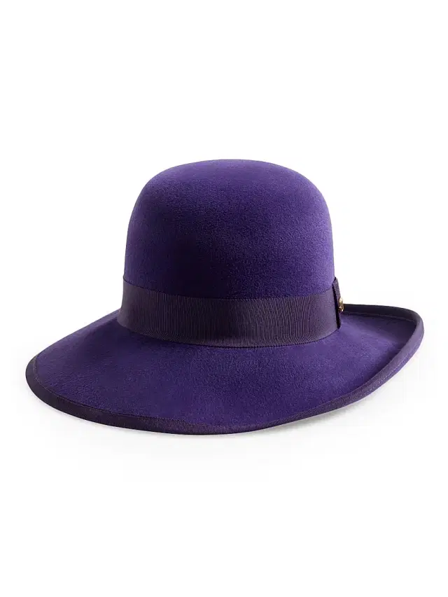 Valentino Garavani Women's VLogo Signature Hat in Lapin Fabric - Purple