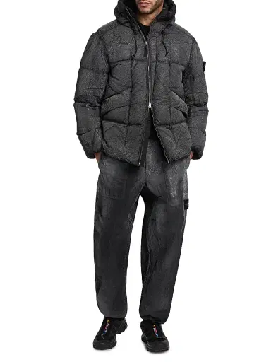 Stone Island Men's Crinkled-Effect Cargo Trousers - Black - Size 36 | Thumbnail 2