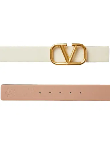 Valentino Garavani Women's Reversible VLogo Signature Belt in Calfskin 40MM - Light Rose Cannelle | Thumbnail 3 Valentino Garavani Women's Reversible VLogo Signature Belt in Calfskin 40MM - Light Rose Cannelle | Thumbnail 3