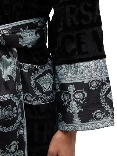 Versace Men's Logo Baroque Bathrobe | Thumbnail 6 Versace Men's Logo Baroque Bathrobe | Thumbnail 6
