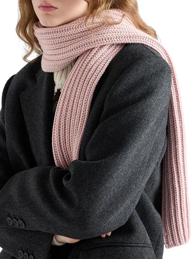 Women's Wool Scarf - Pink