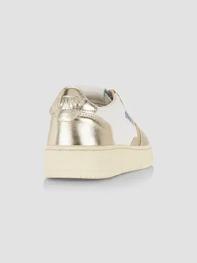 Autry Women's Medalist Metallic Leather Low-Top Sneakers - Platinum - Size 6 | Thumbnail 3